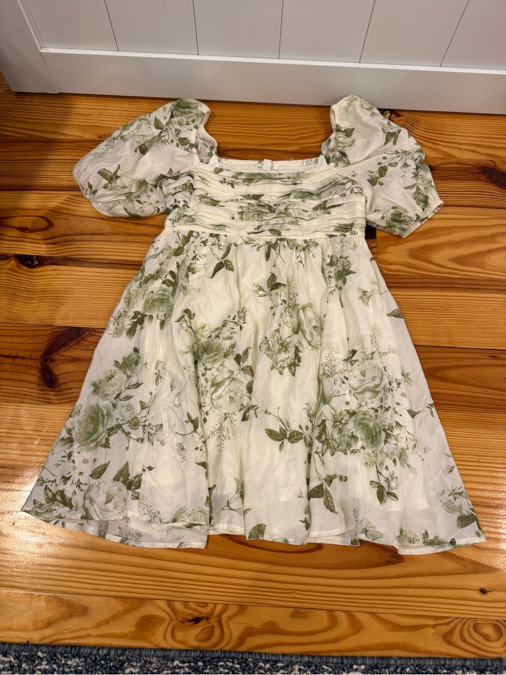 Blu Pepper Green Floral Puff-Sleeve Dress on Cream